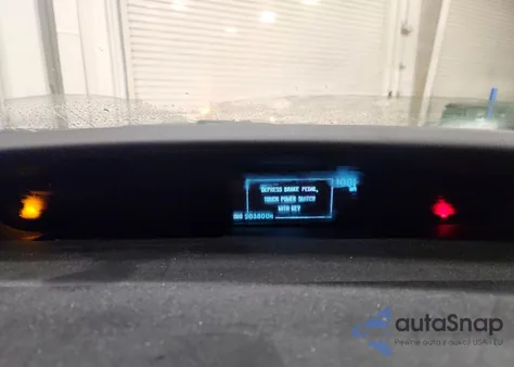 2013 Toyota Prius z USA, uszkodzony, nr VIN JTDKN3DU3D5696855